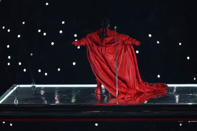 Apple Music Super Bowl LVII Halftime Show Rihanna Super Bowl