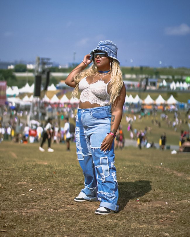 look-all-jeans-lollapalooza23 Look all jeans Lollapalooza 2023
