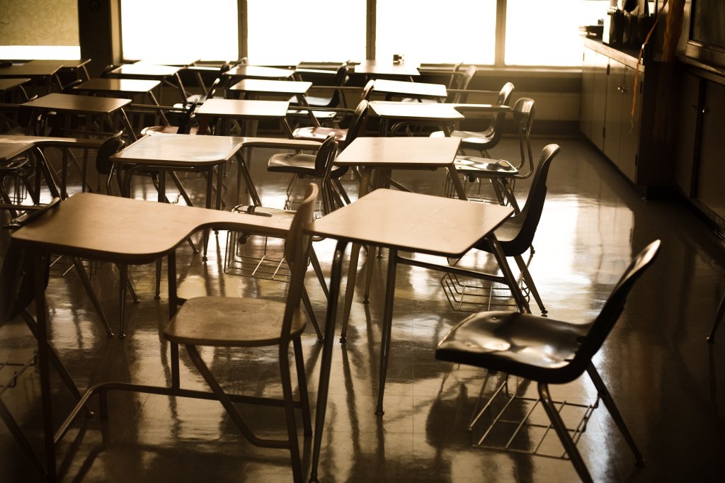 Jovem de 13 anos mata professora e deixa 5 feridos em escola de SP