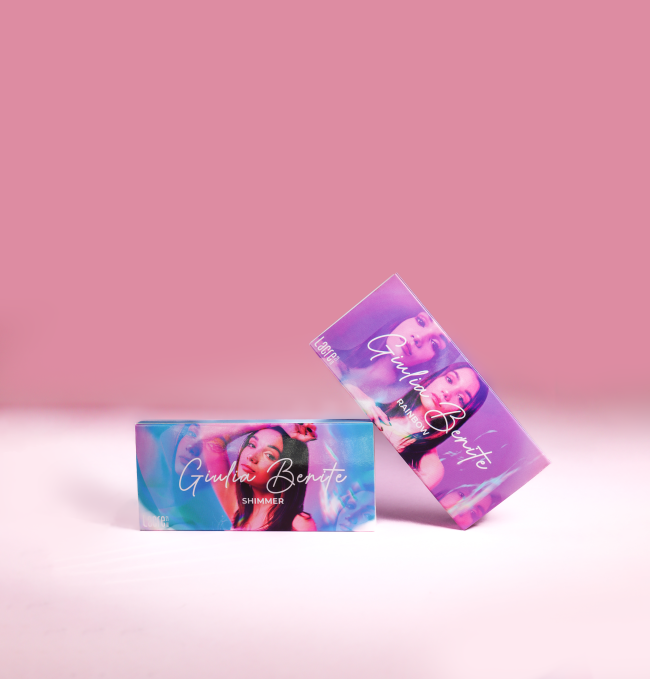 Paletas de Sombras Euforia Rainbow e Shimmer Giulia Benite 2 Paletas de Sombras Euforia Rainbow e Shimmer Giulia Benite