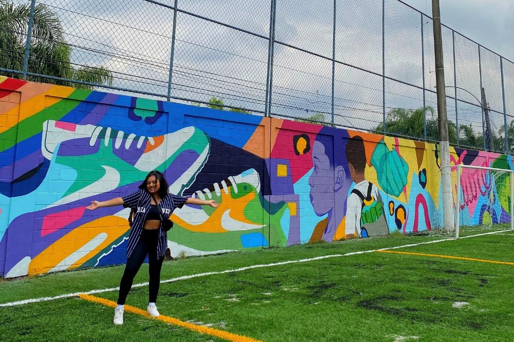 instituto bola pra frente instituto bola pra frente - parede grafitada