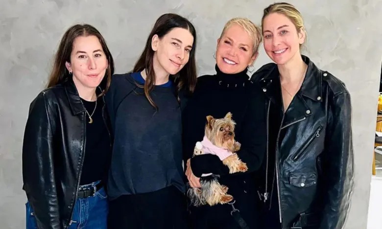 Haim se encontram com Xuxa após homenagem no MITA