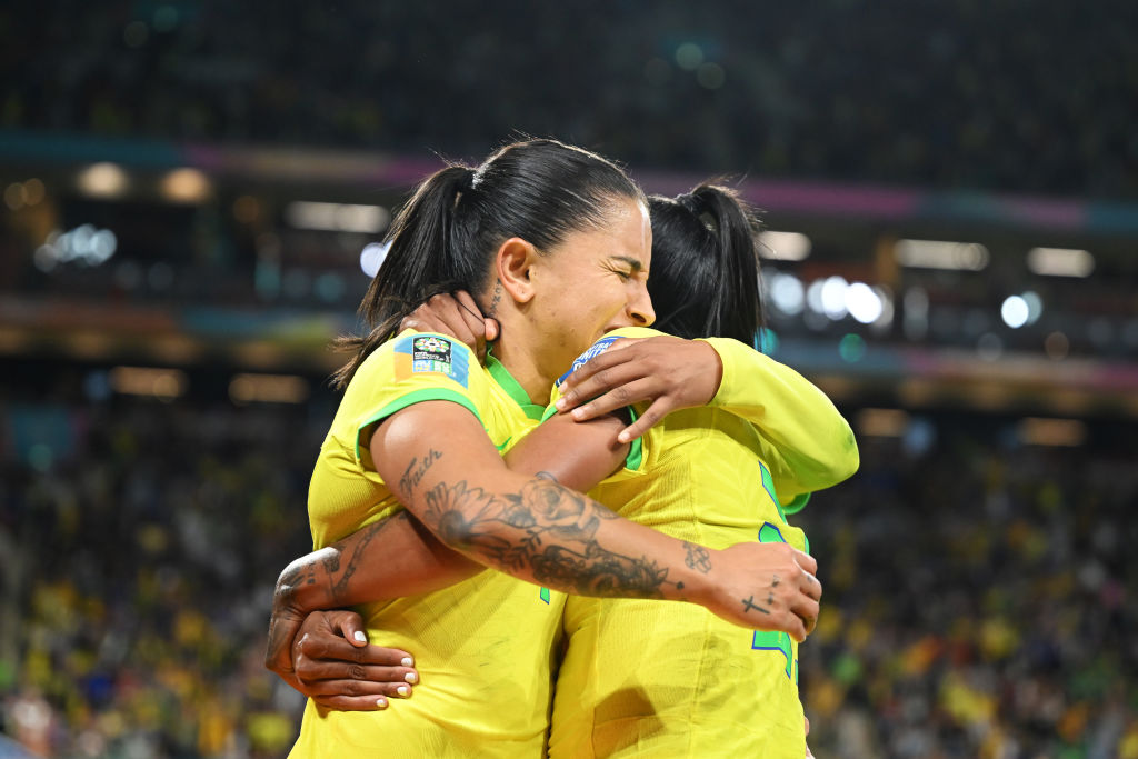 BRISBANE, AUSTRALIA - JULY 29: Debinha (L) of Brazil celebrates with teammate Kerolin (R) after scoring her team's first goal during the FIFA Women's World Cup Australia & New Zealand 2023 Group F match between France and Brazil at Brisbane Stadium on July 29, 2023 in Brisbane / Meaanjin, Australia. (Photo by Matt Roberts - FIFA/FIFA via Getty Images)