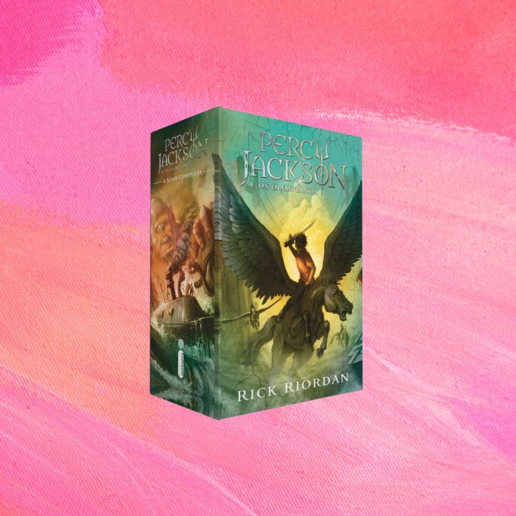 Box Percy Jackson Imagem do box de livros da saga Percy Jackson. Fundo rosa.