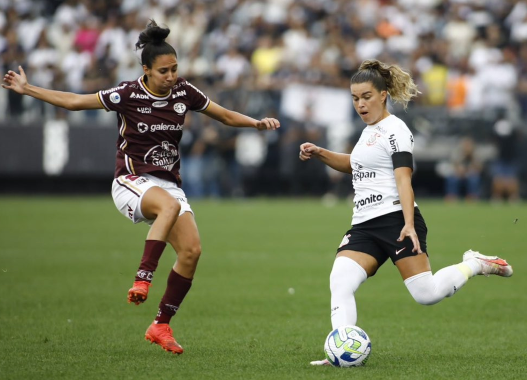 Corinthians vence por 2×1 sobre a Ferroviária e conquista Brasileirão