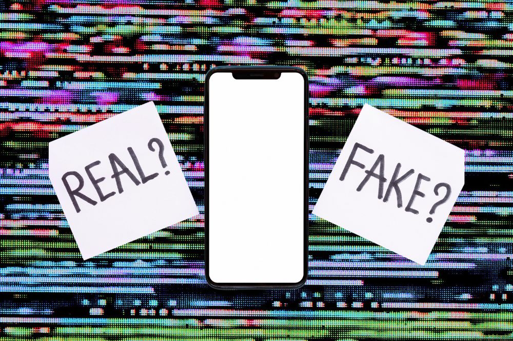 Por que nossa galera acredita tanto em fake news e teorias da conspiração?