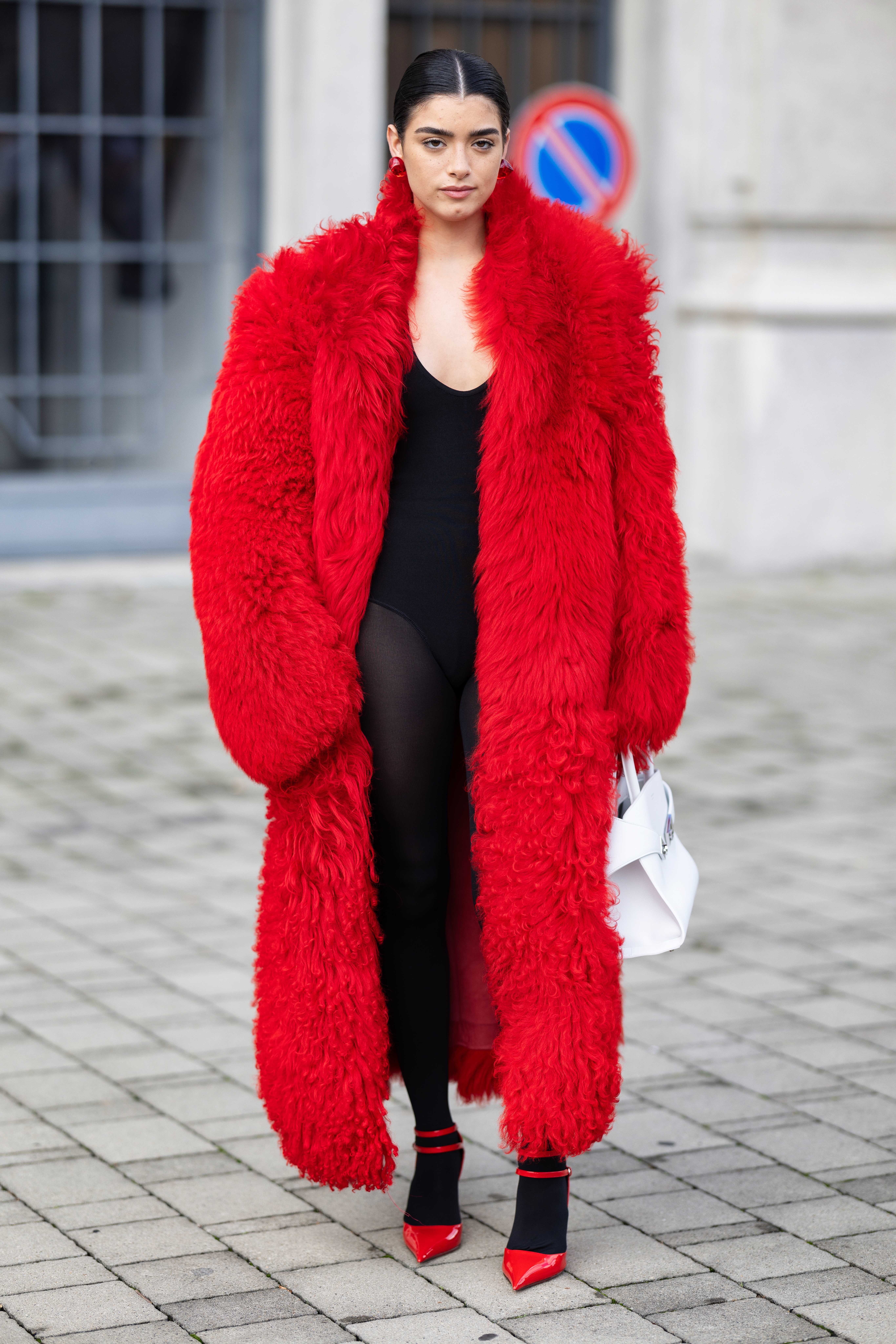Street Style – Day 5 – Milan Fashion Week – Womenswear Spring/Summer 2024 Dixie D'Amelio no desfile da Ferragamo na semana de moda de Milão