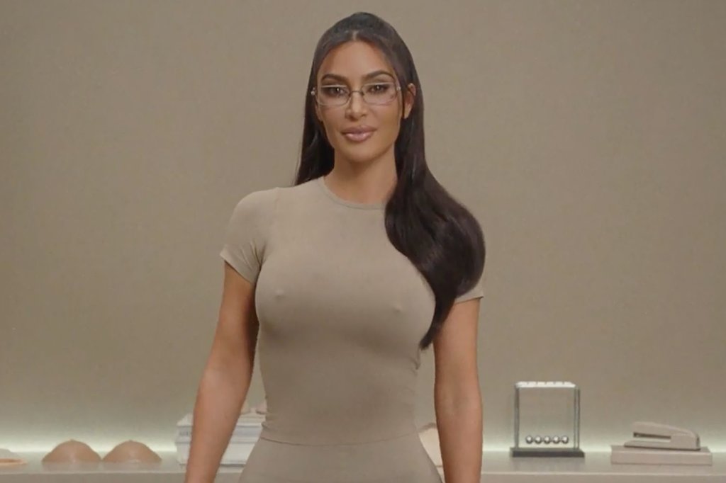 Por que este sutiã lançado por Kim Kardashian está dando o que falar?