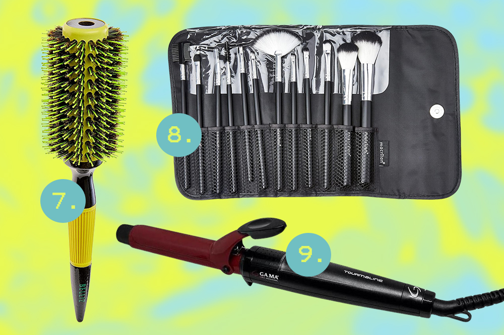 Utensílios de beleza em promoção no Esquenta Black Friday: escova de cabelo, kit de pincéis e babyliss em montagem com fundo verde neon e azul claro.