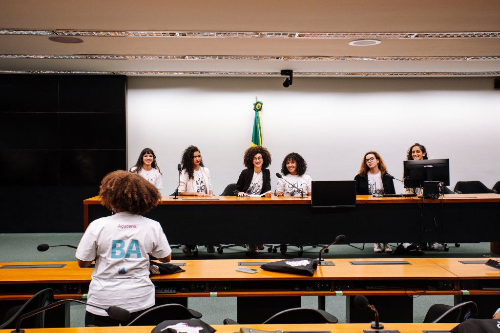 Projeto treina, impulsiona e promove candidatura de meninas em 2024