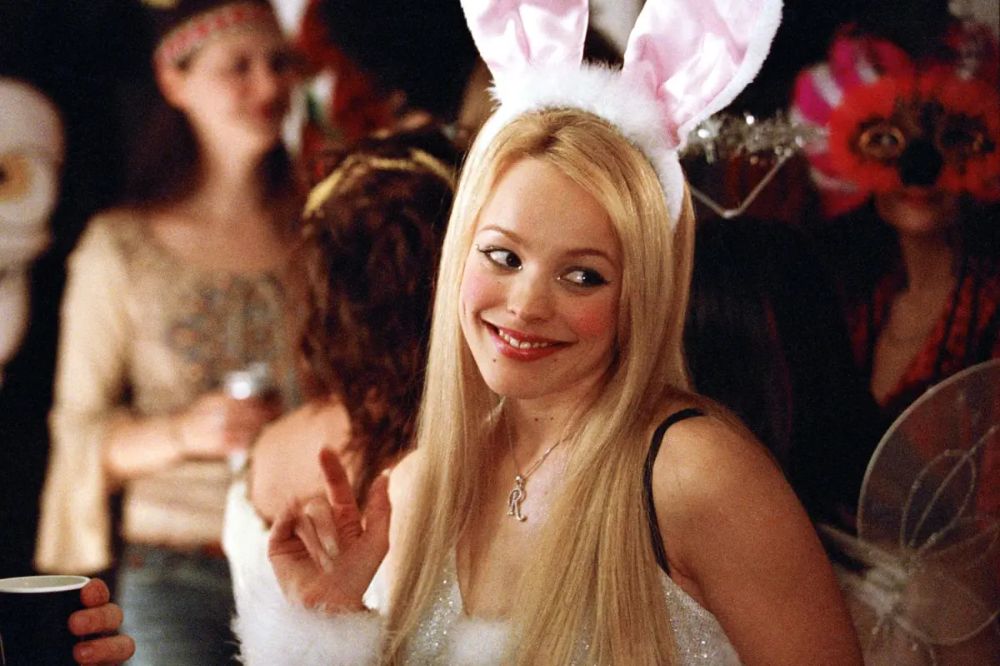 Teste: Qual look icônico da Regina George de Meninas Malvadas você usaria?