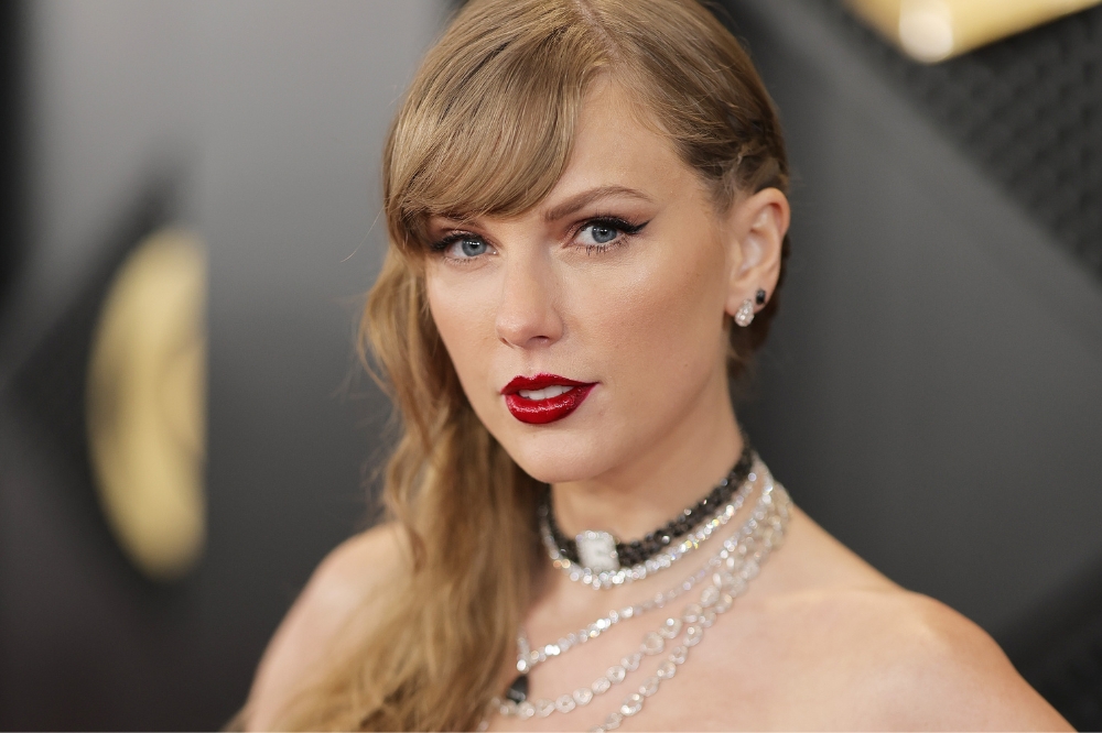 Taylor Swift vence ‘Álbum do Ano’ pela 4ª vez e quebra recorde no Grammy