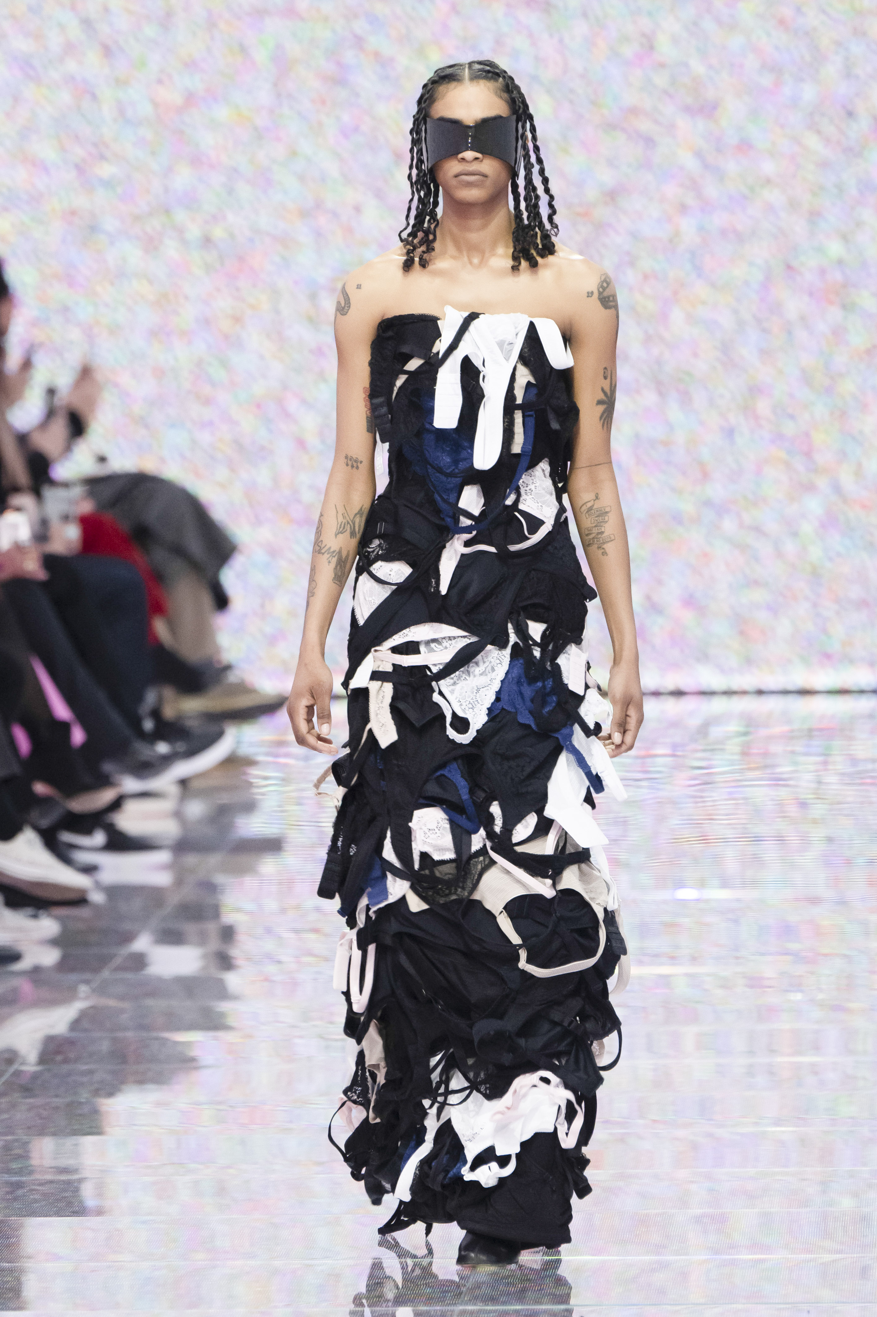 Balenciaga – Runway – Fall/Winter 2024-2025 Paris Fashion Week Desfile de outono-inverno 2024-2025 da Balenciaga na semana de moda de Paris