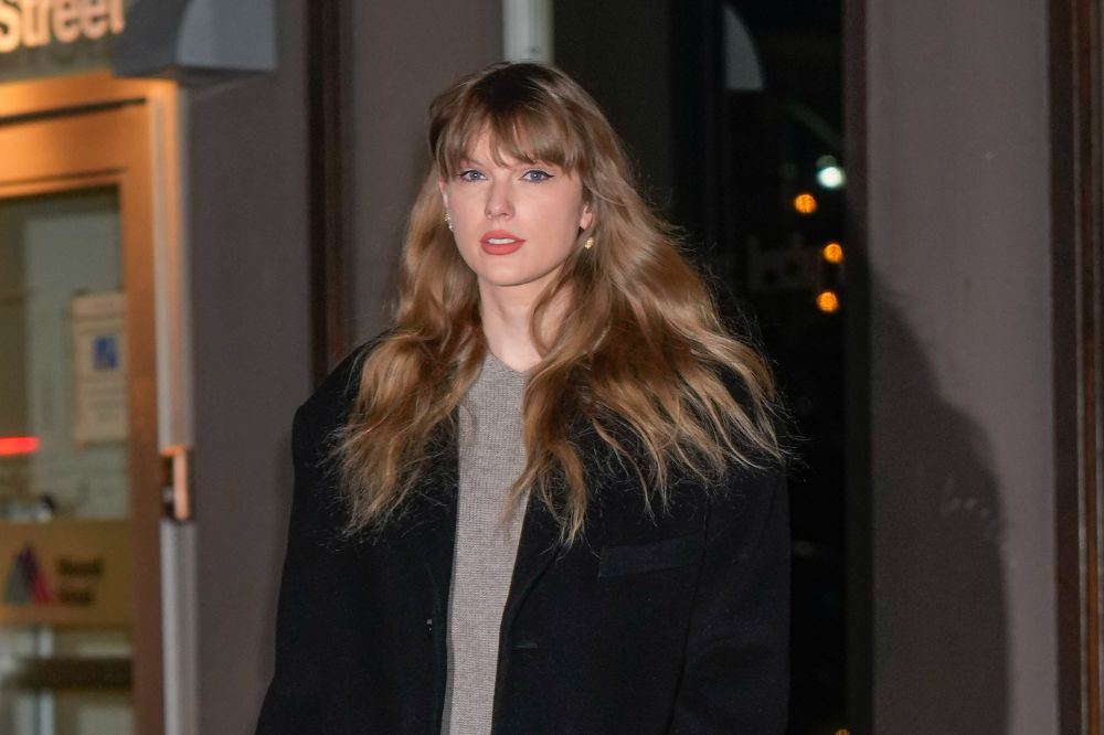 Desvendamos os looks de Taylor Swift nas gravações de seu novo álbum