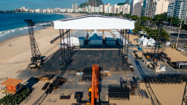 Estrutura do show da Madonna em Copacabana, no Rio de Janeiro