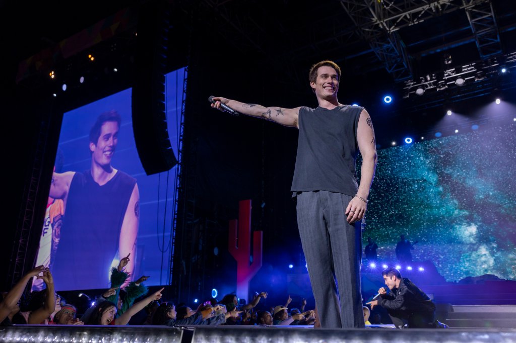 Protagonista de ‘Uma ideia de você’, afinal, é inspirado em Harry Styles?