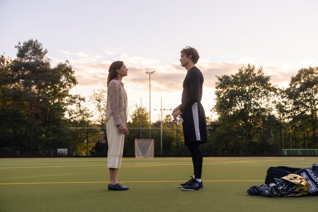 Prime Video renova Maxton Hall para 2ª temporada