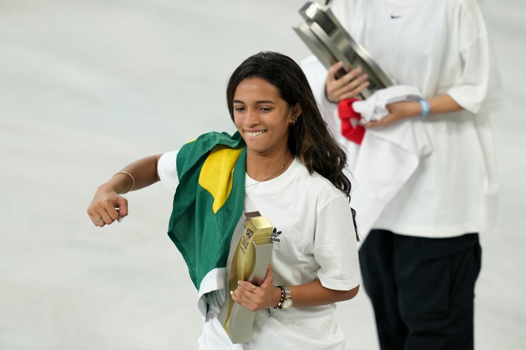 Rayssa Leal é campeã em etapa pré-Olímpica e garante vaga em Paris