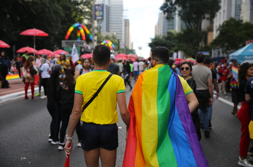 ‘A bandeira é nossa’: A mensagem potente da Parada do Orgulho LGBT de 2024