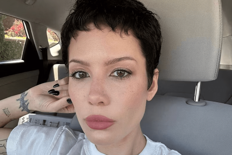 Halsey desabafa sobre problemas de saúde em single: “Sorte de estar viva”