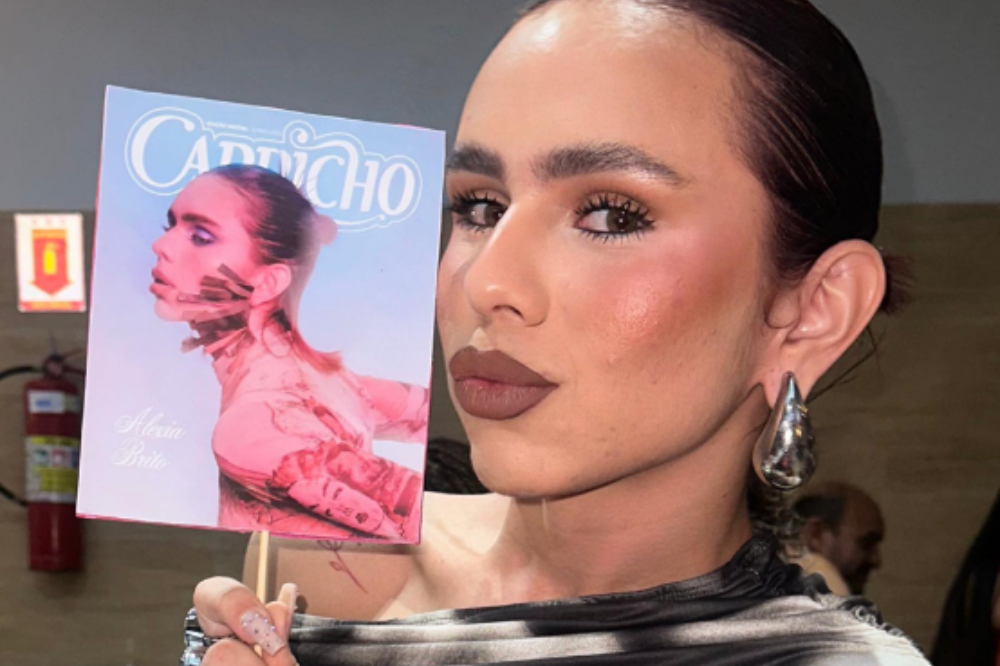 Bota Pó comemora sua 1ª capa da CAPRICHO em jantar com amigas