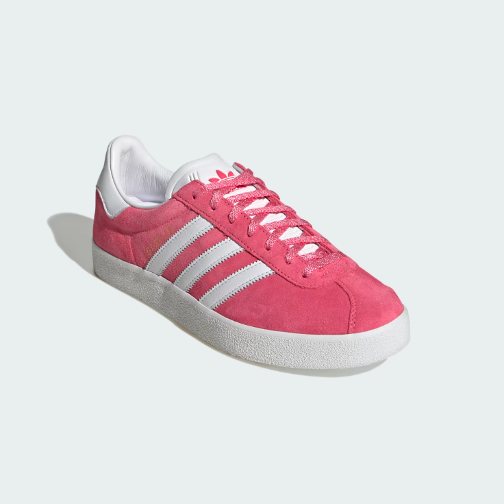 Tênis Gazelle 85 rosa da Adidas que Maisa Silva já usou