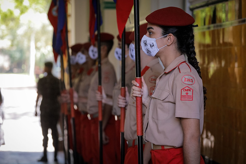 Justiça de SP suspende lei que institui escola cívico-militares