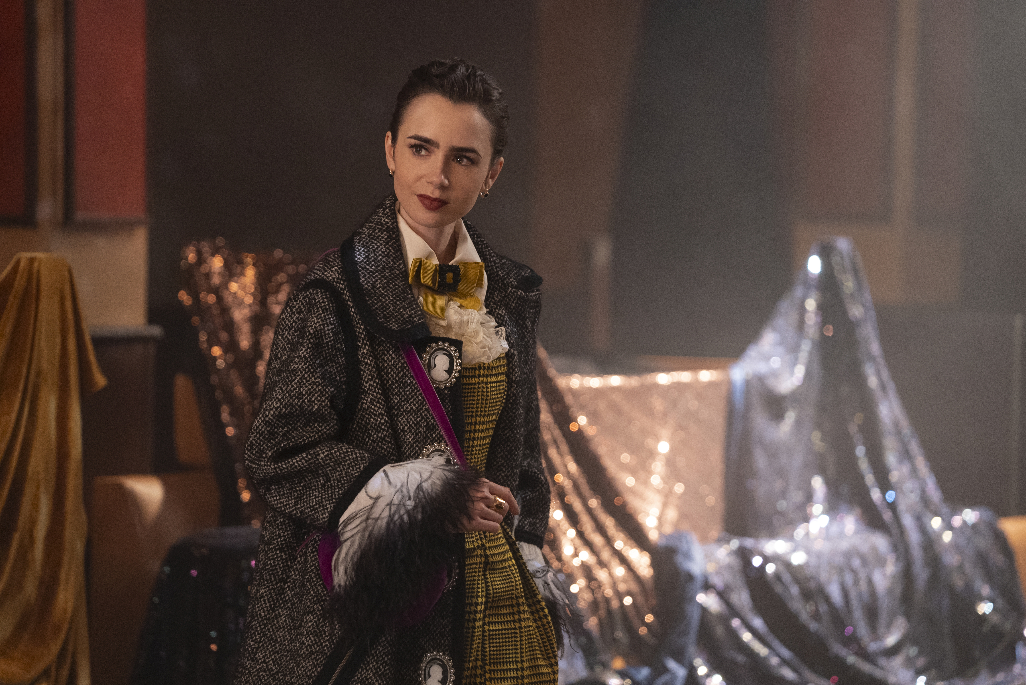 EIP_Unit_01403R Emily in Paris. Lily Collins as Emily in Emily in Paris
