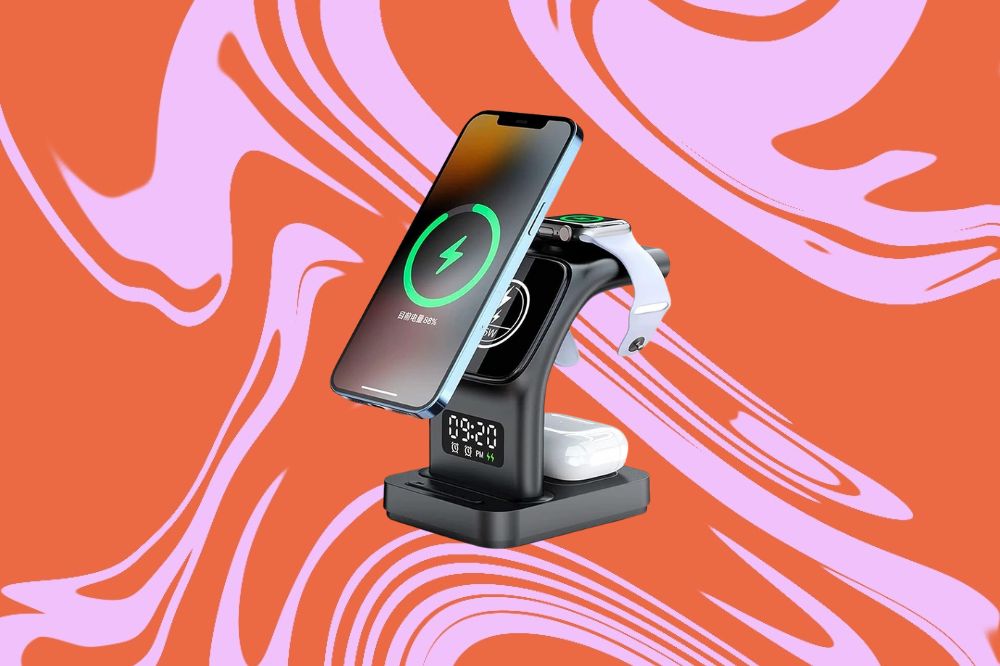 Os carregadores mais legais que encontramos na Amazon Imagem de um carregador Sem Fio 5 Em 1 Para iPhone, Para Apple Watch e Para AirPods