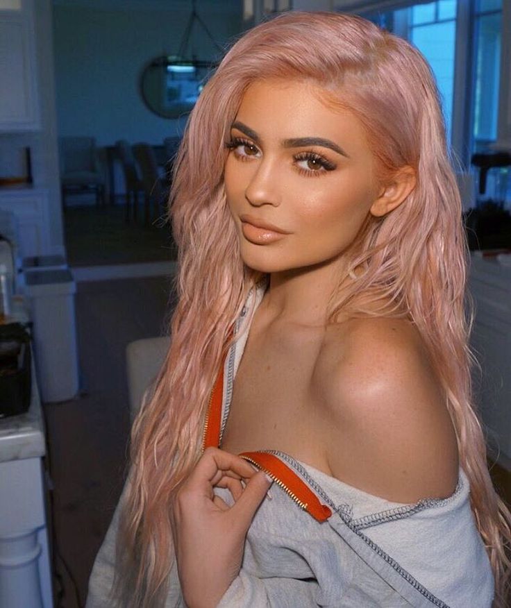 Cabelo da Kylie Jenner em 2016 na era King Kylie