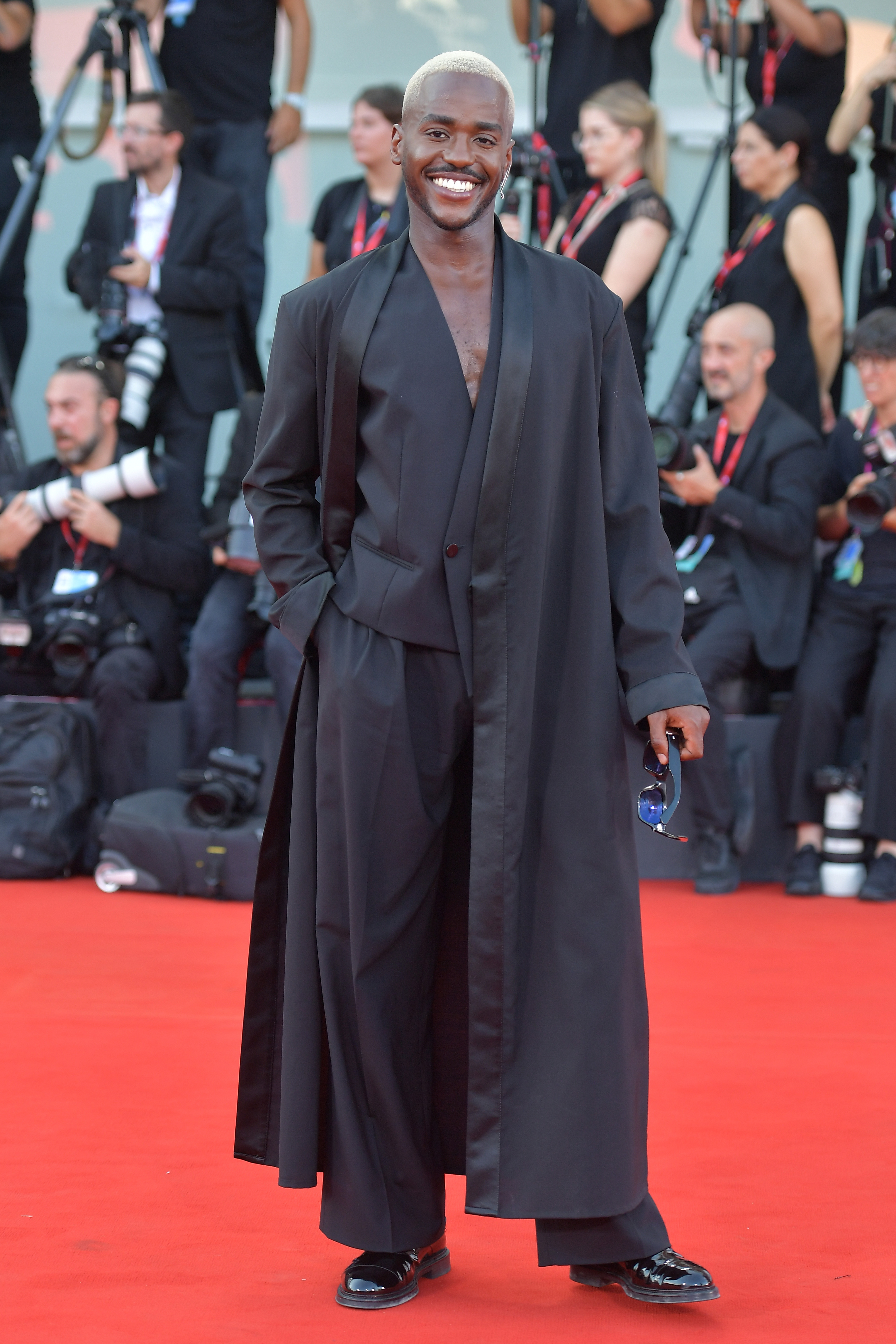 “Babygirl” Red Carpet – The 81st Venice International Film Festival Ncuti Gatwa no tapete vermelho da première de 'Babygirl' no Festival de Cinema de Veneza 2024